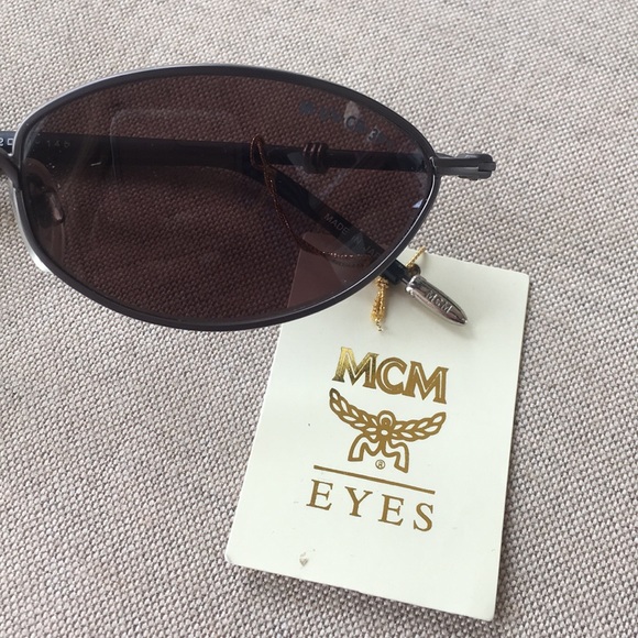 💥LAST NWOT [MCM] Authentic Retro Tiny Sunglasses - Picture 2 of 6
